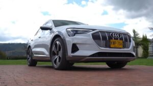 Audi e-tron q8