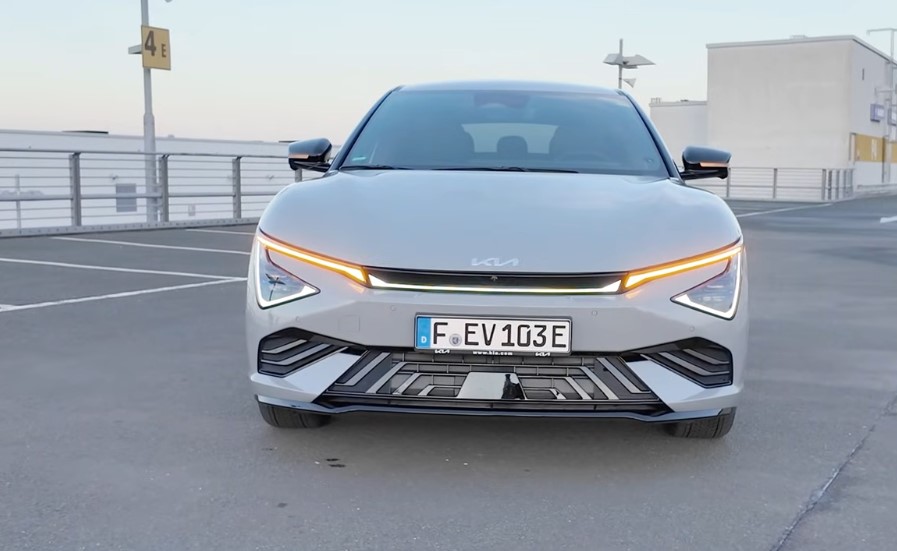 Kia EV6 line